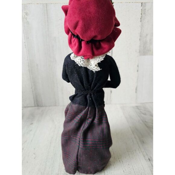 Byers choice lady caroler Victorian 1997 Xmas decor hat - Picture 3 of 6